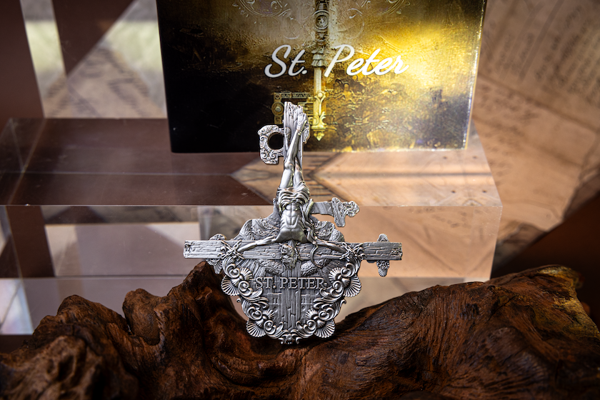 Cameroon - Saint Peter 12 Apostle Series ANTIQUE - 2 oz