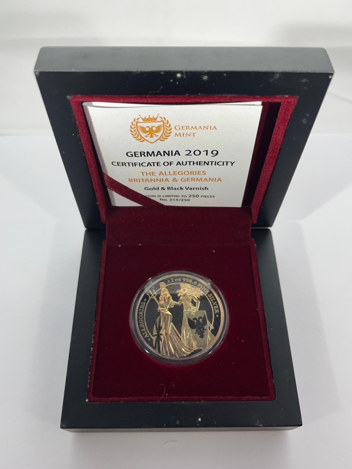 Allegories Gold & Black Varnish - 1 oz