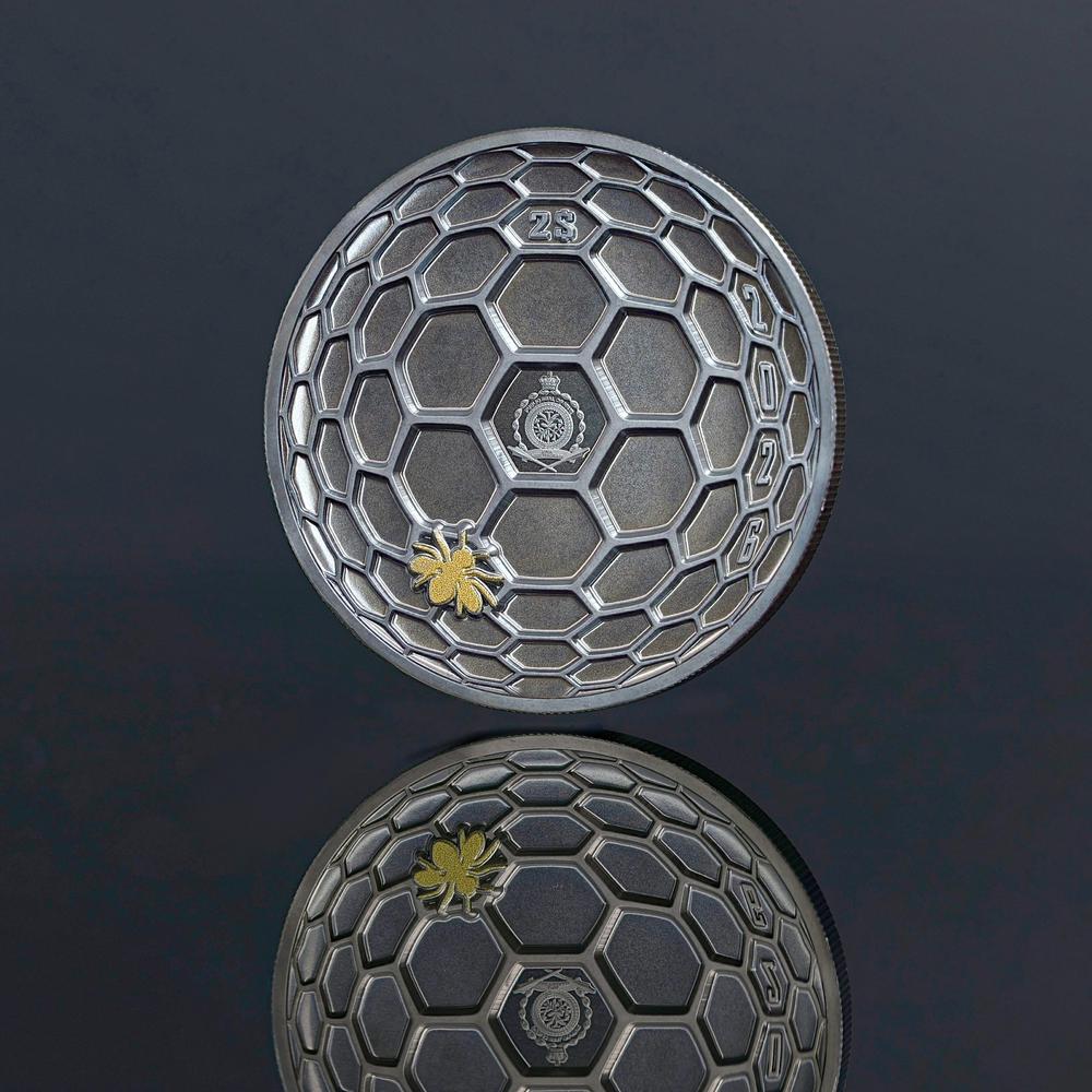Niue - Bee - Bionic Genesis