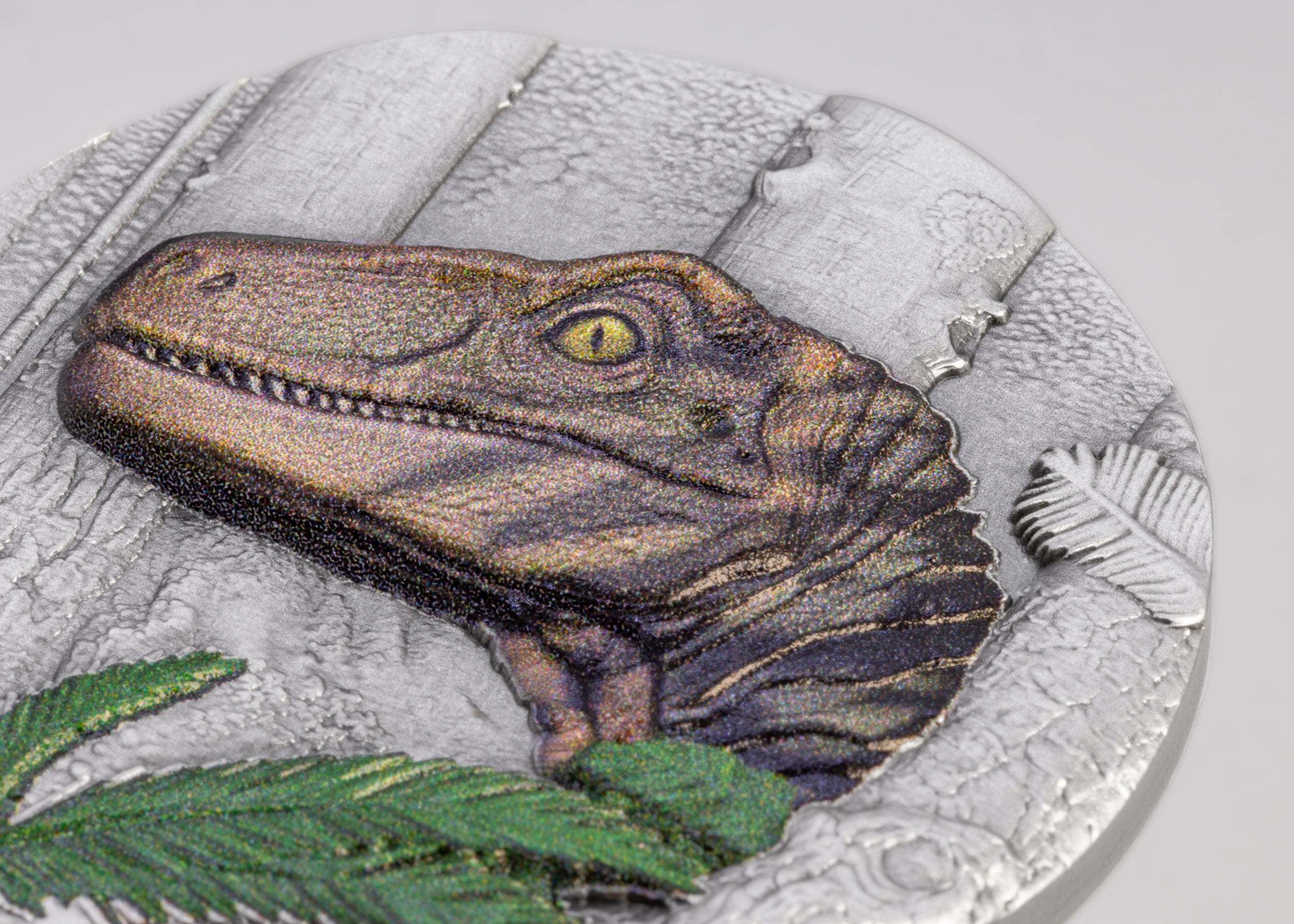 Liberia - Velociraptor UHR Antiqued - Jurassic Life series - 1 oz