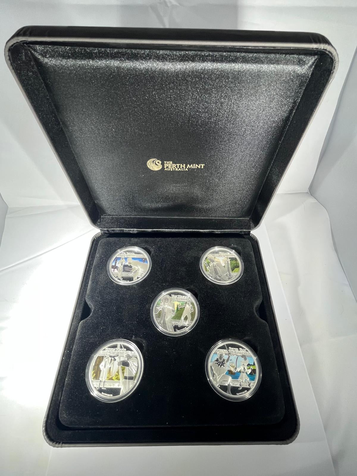 1 Box Heroes &amp; Villains 5 x 1 oz set