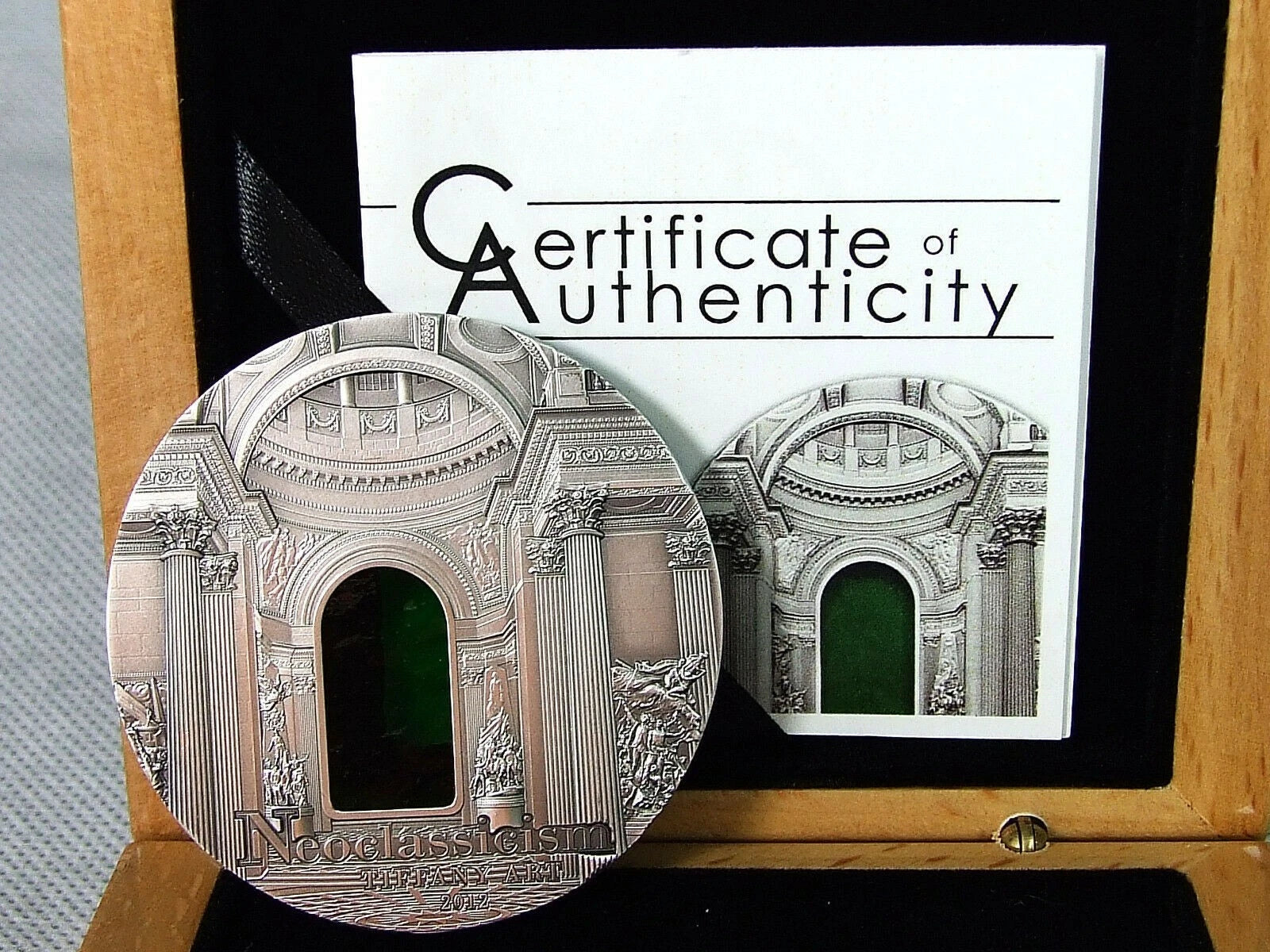 Tiffany Art - Neoclassicism 2 oz